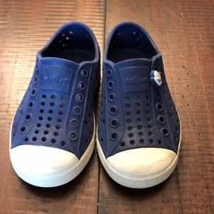 Toddler Natives size 6